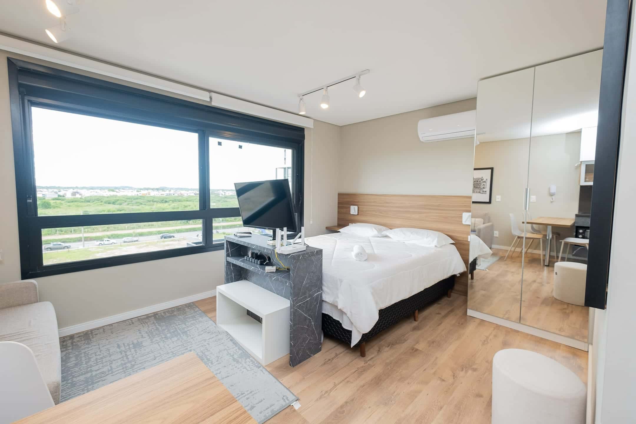 Apartamento mobiliado à venda no Canto, Parque Una - 26m², 1 quarto e vaga de garagem em condomínio com infraestrutura completa.