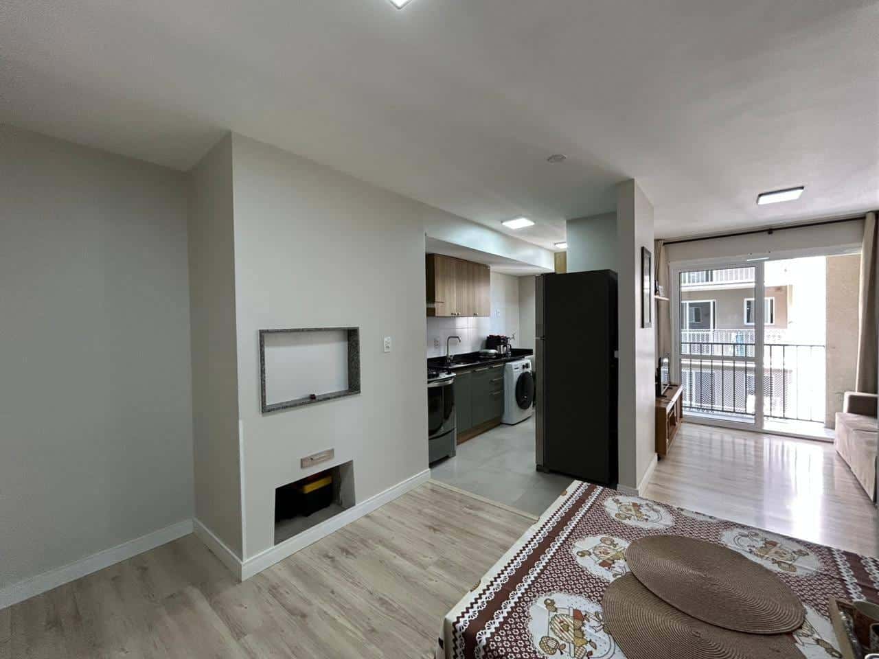 Apartamento à venda no Acqua Residence Club, Três Vendas - 65 m², 2 quartos (sendo 1 suíte), churrasqueira, sacada e vaga.