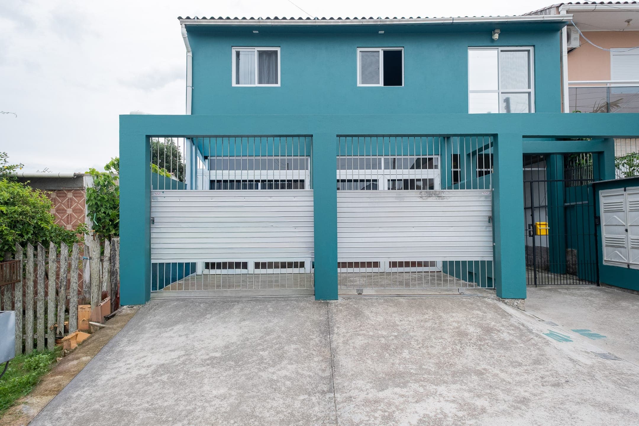 Prédio comercial para locação no Fragata, Loteamento Paineiras, meia quadra da Av. Pinheiro Machado, próximo a ônibus, mercados e padarias