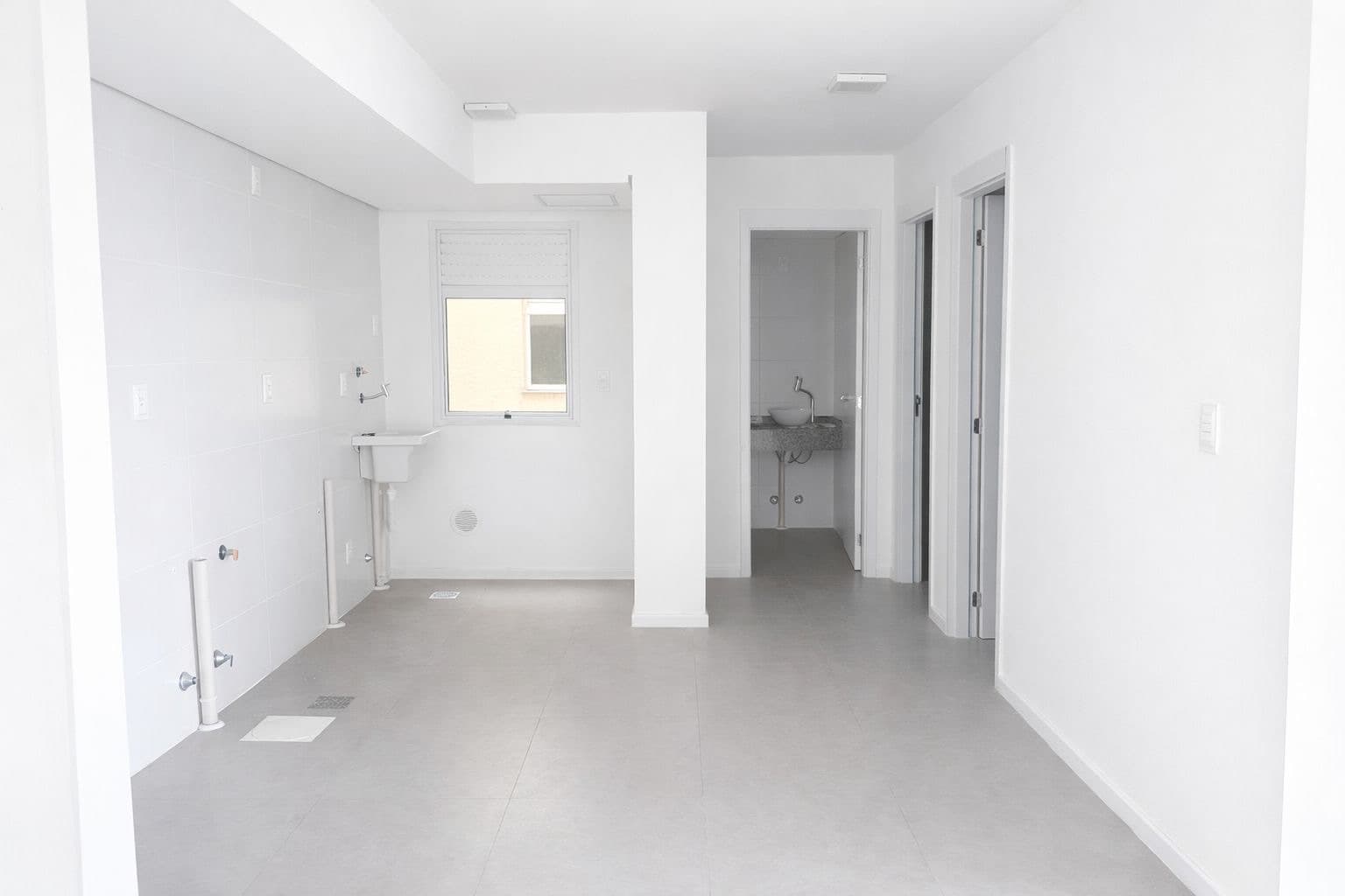 Apartamento à venda no Acqua Parque Residence, Centro - 50 m², 2 quartos, piso porcelanato e andar alto com sacada.