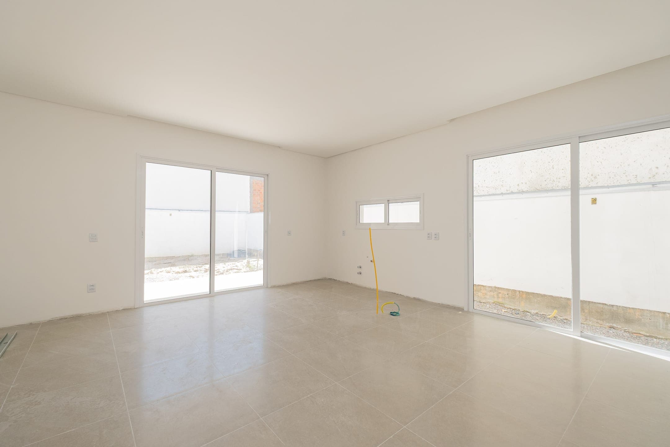 Casa 143 m² – 3 Dormitórios (1 Suíte), Lareira, Churrasqueira, 2 Vagas | Quinta do Lago – Quartier, Pelotas/RS | Condomínio com Infraestrutura Completa