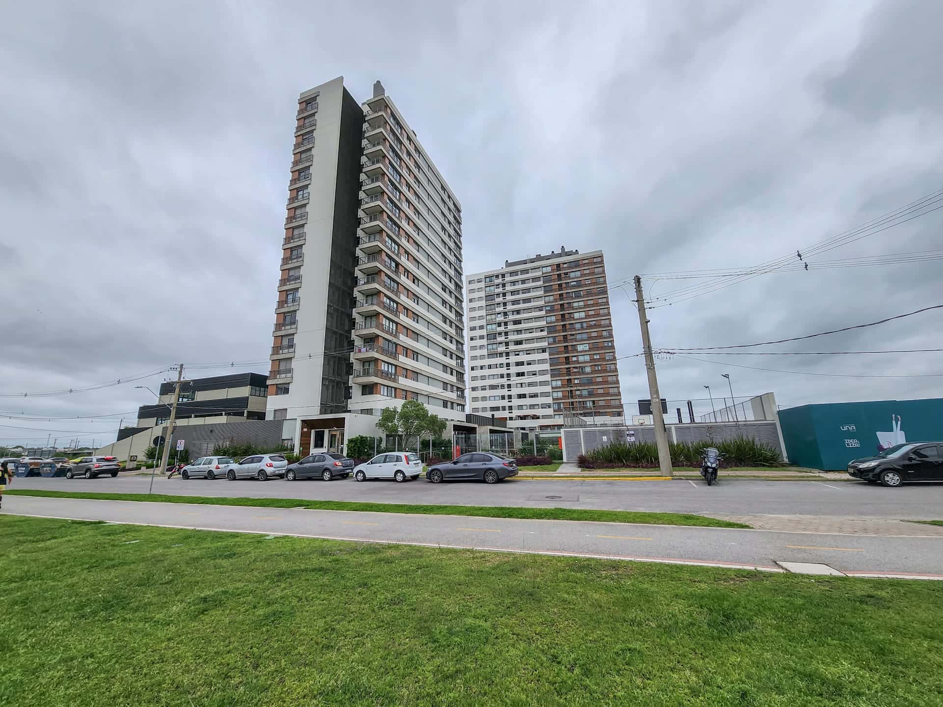 Apartamento de 2 Dormitórios Disponível para Locação no Parque Una em Pelotas RS com Ótima Localização e Conforto