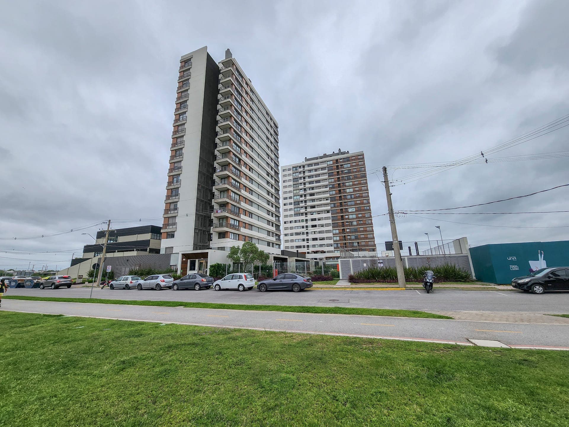 Apartamento de 2 Dormitórios Disponível para Locação no Parque Una em Pelotas RS com Ótima Localização e Conforto