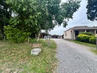 Terreno à venda na Av. Vinte e Cinco de Julho, Três Vendas - com 16.275 m² de área total, sendo 25 metros de frente para a avenida.